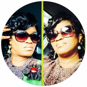 Meet your Posher, Vanessa